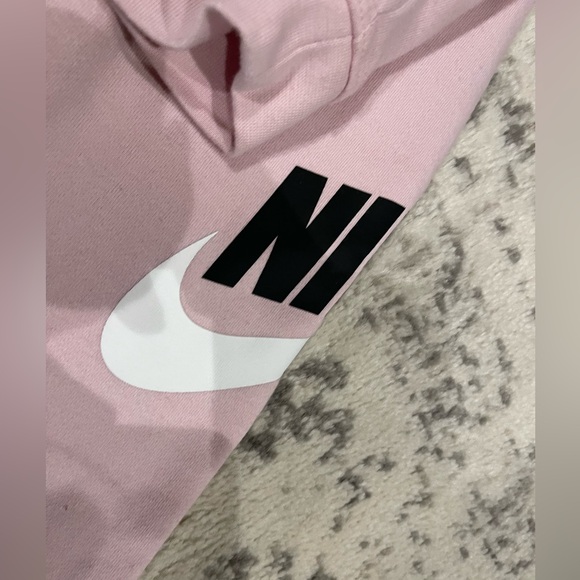 Nike sweat suit. Light pink. - Picture 6 of 7